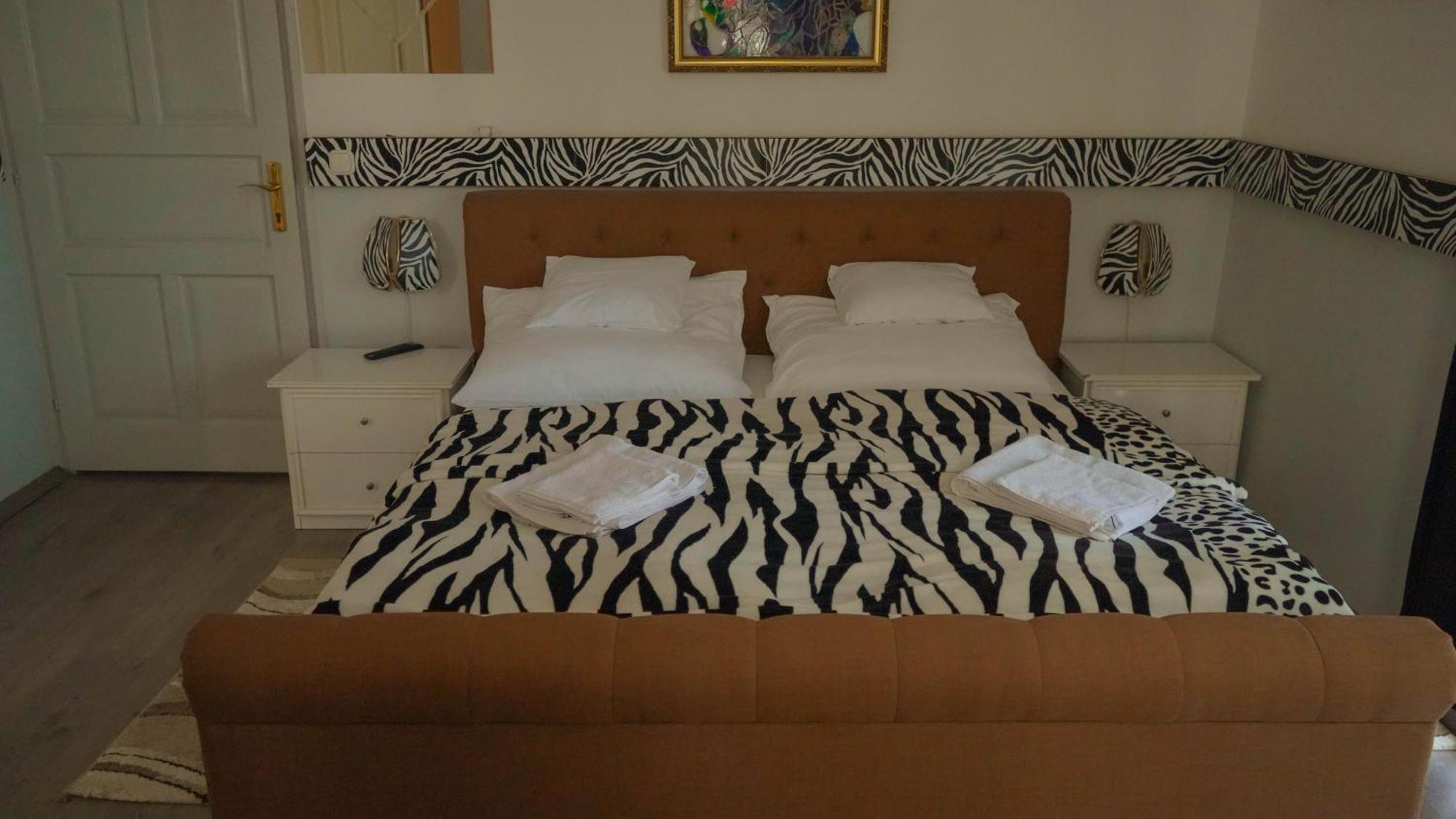 Heviz Kristaly Apartman Exterior photo