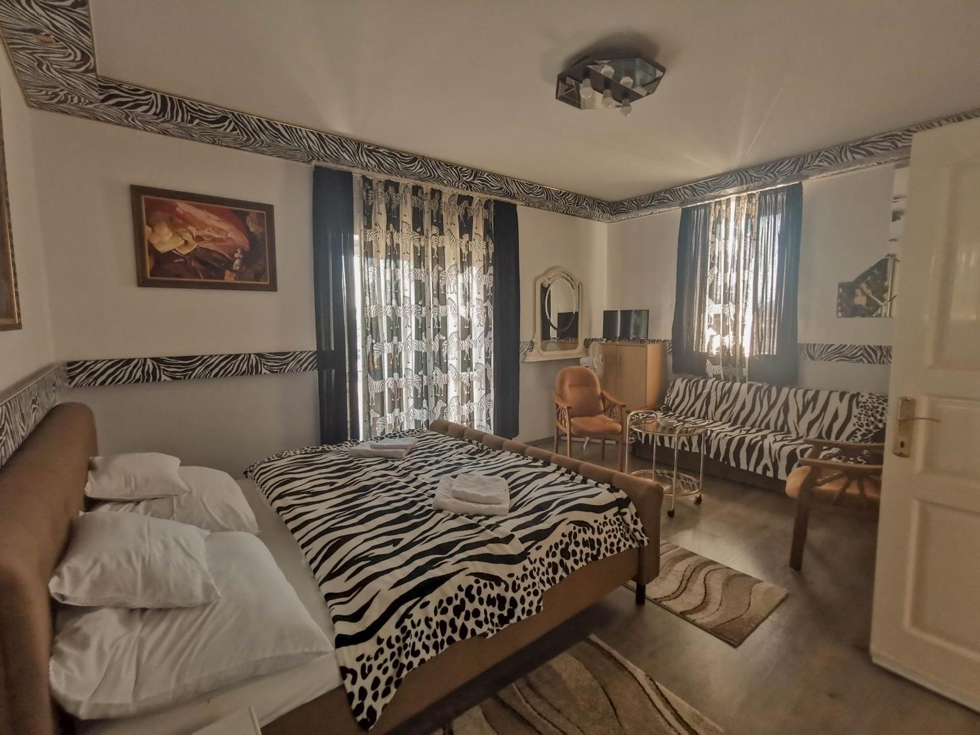 Heviz Kristaly Apartman Exterior photo